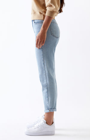 Light Mom Jeans image number 3
