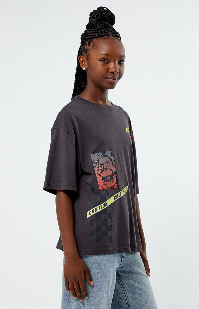 注目の Five PacSun | T-Shirt Oversized Caution Kids Freddy's at Nights ファンデーション