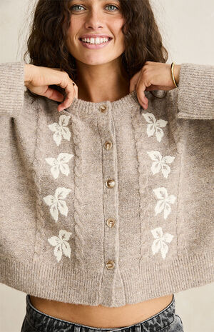 Blanca Floral Cropped Cardigan image number 2
