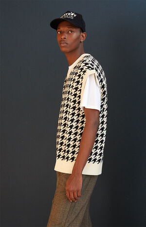 Houndstooth V Neck Sweater Vest image number 2