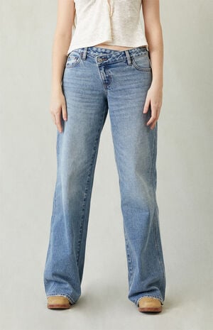 Casey Low Rise Baggy Jeans Asymmetrical image number 2