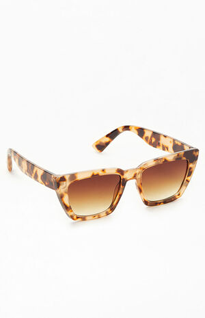 Tortoiseshell Baldwin Cat Eye Sunglasses image number 3