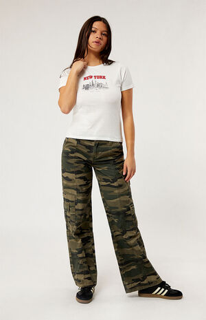 New York Skyline Skimmer T-Shirt image number 3