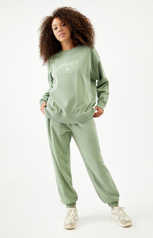 Vintage Tommy Boyfriend Crew Neck Sweatshirt image number 2