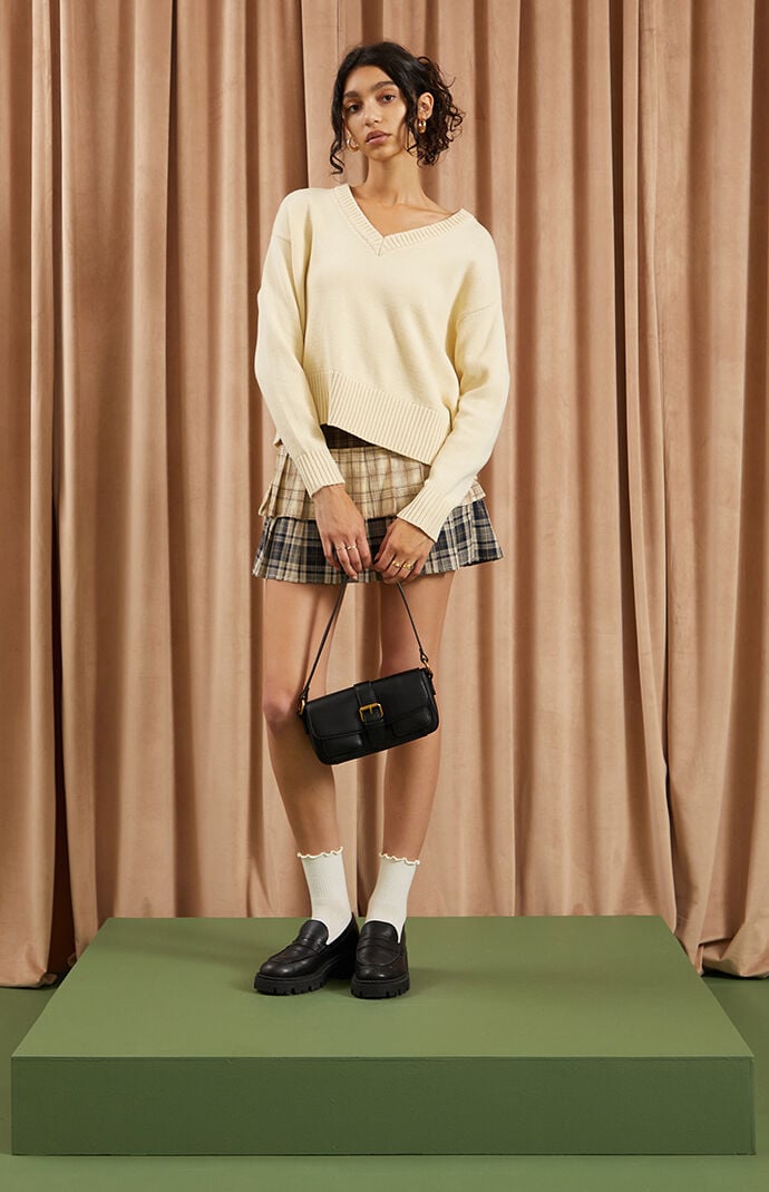 Beverly and Beck Eliza V-Neck Pullover Sweater