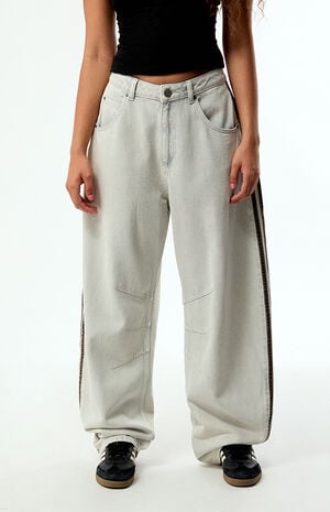 Gray High Waisted Barrel Jeans image number 2