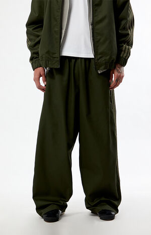 Green Adicolor SST Cotton Twill Baggy Track Pants image number 2