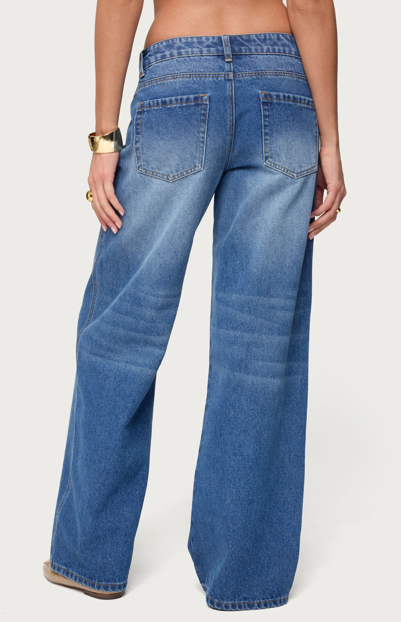 Edikted Lauryn Low Rise Baggy Jeans