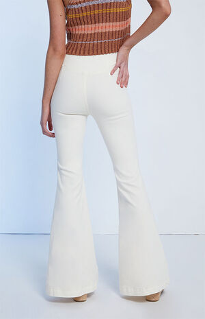Venice Beach Flare Jeans image number 4