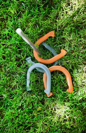 Realtree Edge Metal Horseshoes image number 4