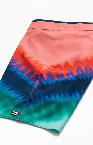 Recycled T Street Airlite 19" Boardshorts Recycled T Street Airlite 19" Boardshorts image number null
