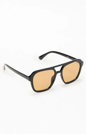 Black Aviator Sunglasses image number 1