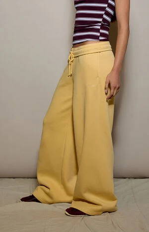 Ultra Soft Fleece Baggy Sweatpants image number 3
