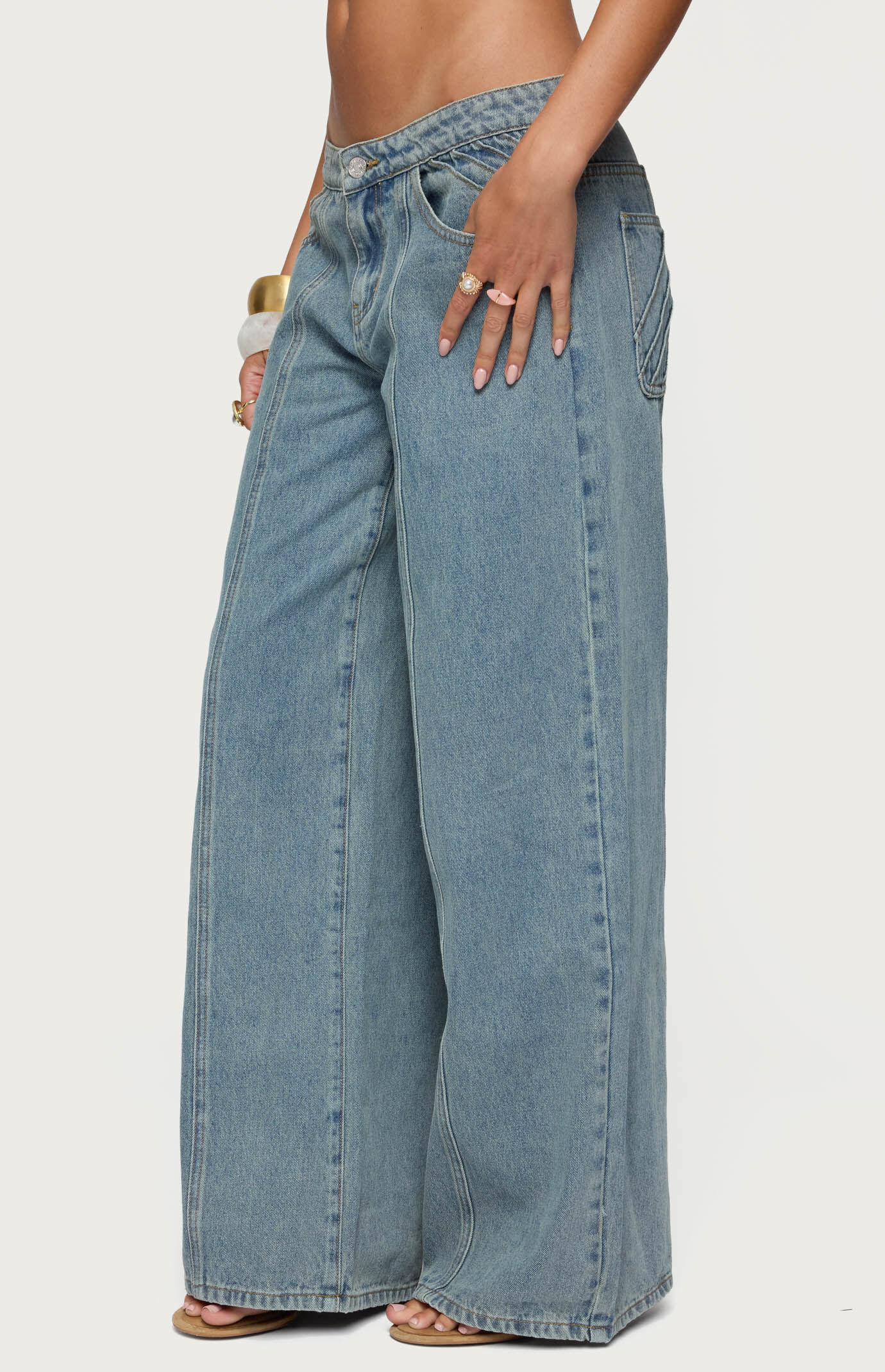 Edikted Stitch & Pleat Low Rise Jeans