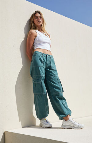 Green Low Rise Wide Leg Cargo Pants image number 1