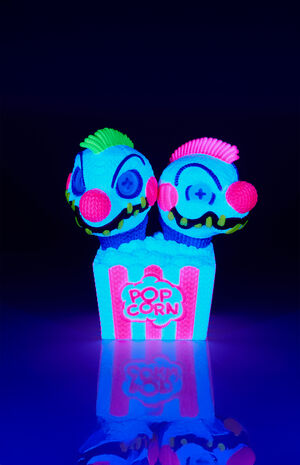 Killer Klowns Back Light Creature Klowns 109 Knit Series Vinyl Figure image number 5