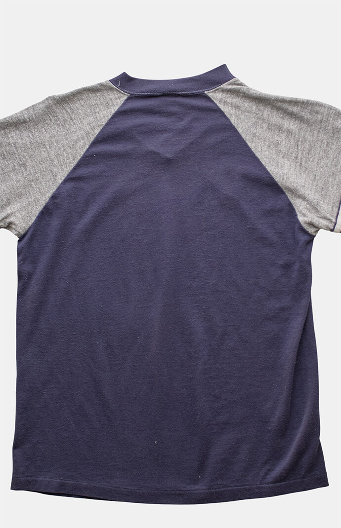 PS VINTAGE '80s Duck V-neck Graphic T-Shirt