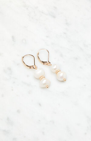 Pearl Drop Earrings image number 2