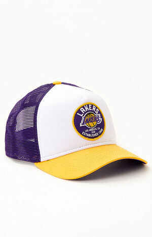 yellow and black lakers hat