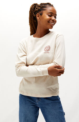 Elevate Long Sleeve Boyfriend T-Shirt Elevate Long Sleeve Boyfriend T-Shirt image number null