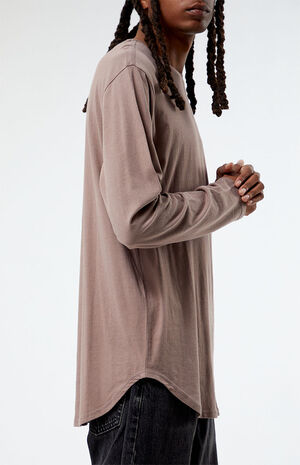 Basic Fit Scallop Long Sleeve T-Shirt image number 1