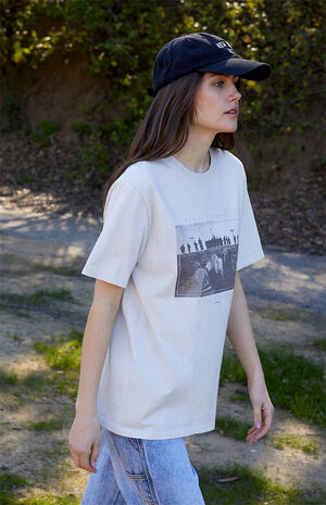 Fight Tyranny T-Shirt image number 3