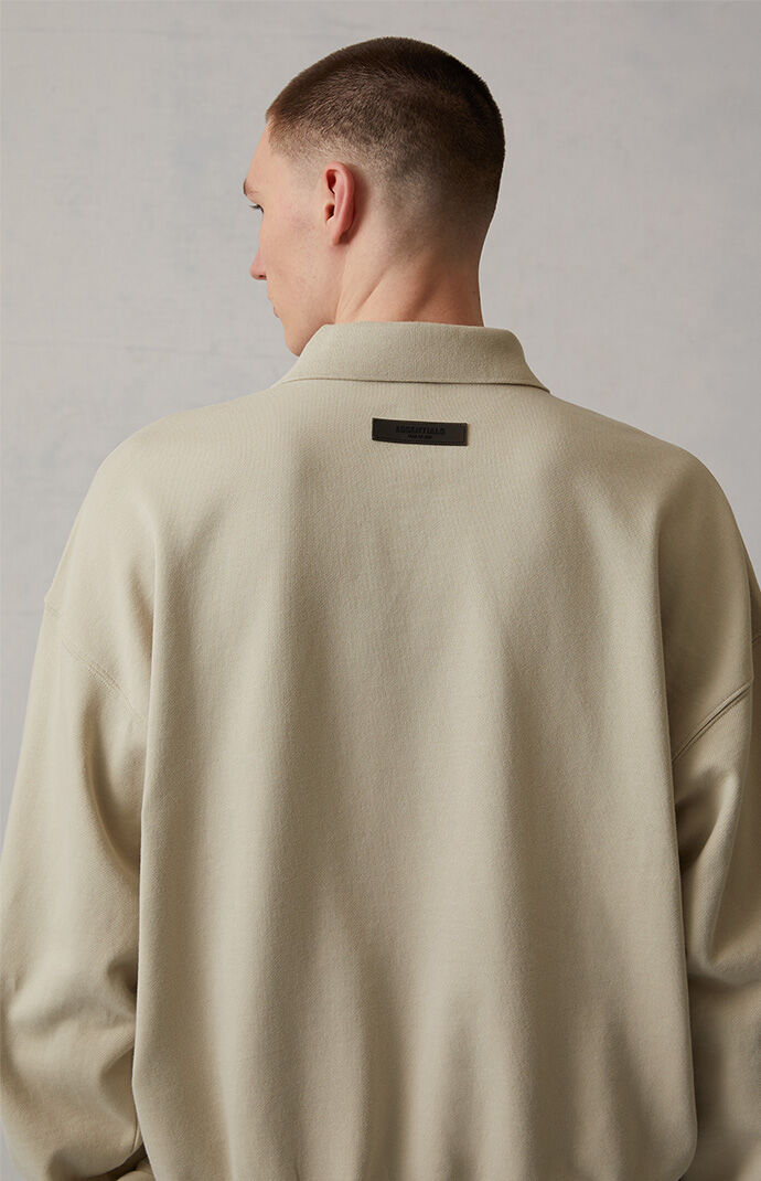long sleeve collared sweatshirt