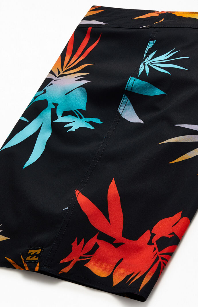 Sundays Pro 17" Boardshorts