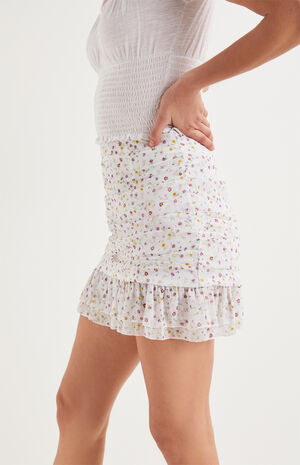 LA Hearts Ruched Ruffle Mini Skirt | PacSun