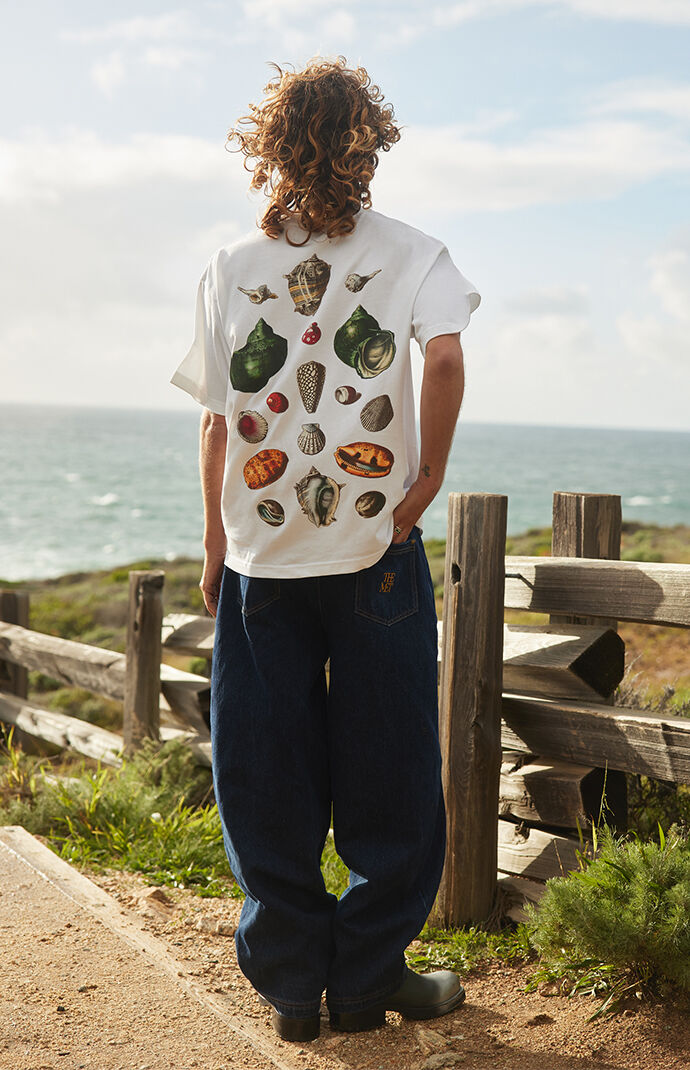 The Met x Pacsun Shell Engraving T-Shirt