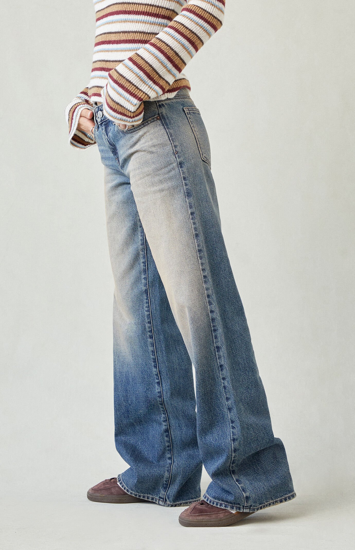 ◆TOOMUCHTAX◆ LOW RISE LOOSEFIT JEANS DARK BLUE TOOMUCHTAX Low Rise Loose-Fit Jeans - Blue | International Store
