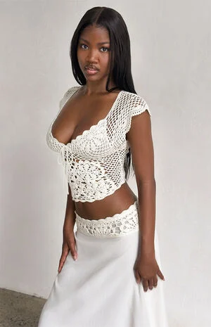 Sasha Scalloped Crochet Top image number 2
