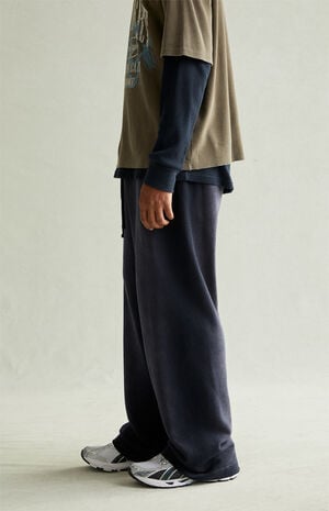 Washed Fleece Extreme Baggy Sweatpants image number 3