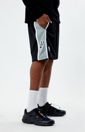 San Antonio Spurs Road 1998 Swingman Shorts image number 3