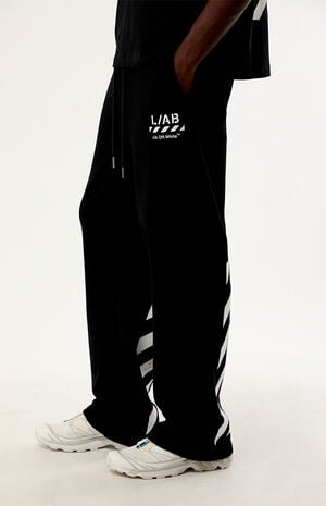 Diagonal Open Hem Relaxed Sweatpants image number 3