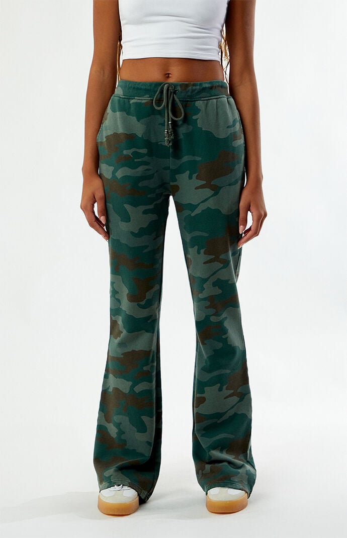 BUSCH LIGHT Camo Baggy Sweatpants | Pacsun