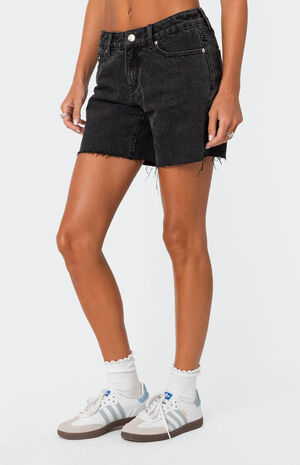 Tomboy Low Rise Denim Shorts image number 3
