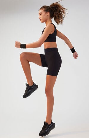 Active Black Seamless Ribbed Biker Shorts image number 1
