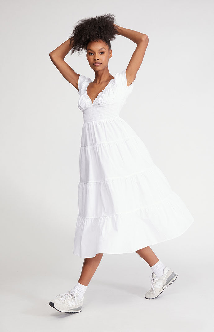 WEWOREWHAT Puff Sleeve Smocked Midi 