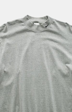 Heather Grey 2000s Nike Crew Neck Sweatshirt image number 3