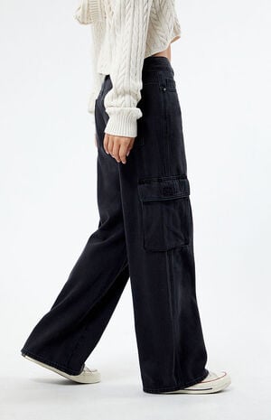 Black Low Rise Baggy Cargo Jeans image number 3