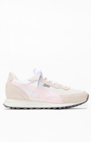 Women's White & Pink Road Rider SD Sneakers