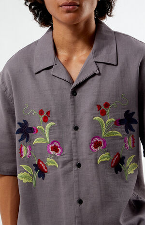 Floral Embroidery Oversized Resort Camp Shirt image number 2