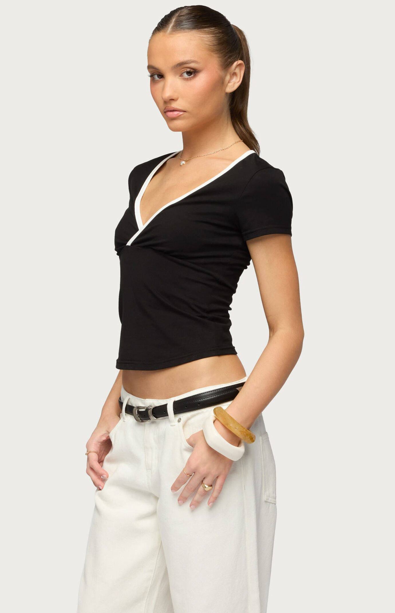 Edikted Yulenna Contrast Top