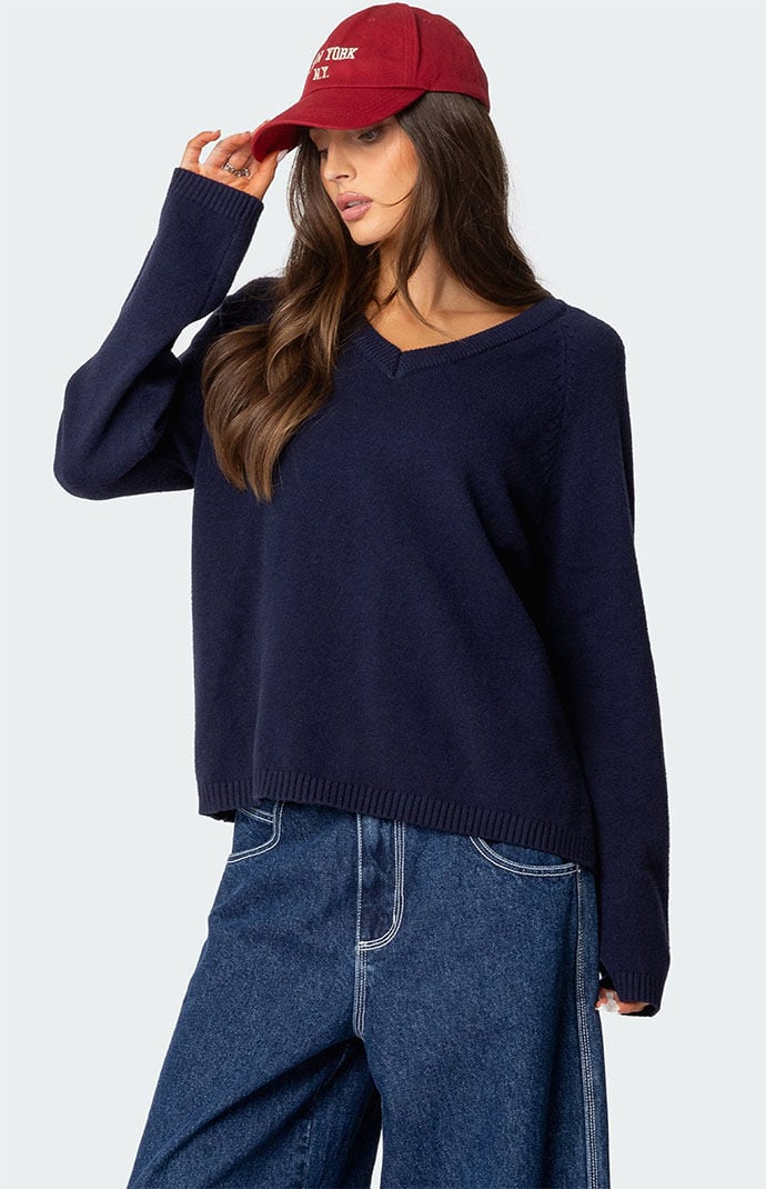 Edikted Martha Oversized V Neck Sweater