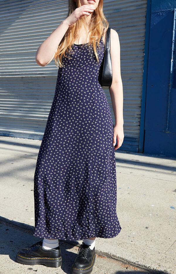 Maxi Dress Colleen Dress Brandy Bnwt Brandy Melville Colleen Dress White  Florals, Women's Fashion