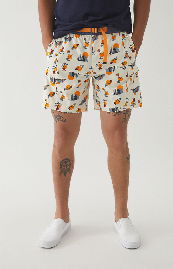 Printed Classic V Belted Shorts