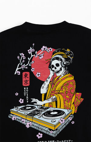 Geisha DJ T-Shirt image number 4