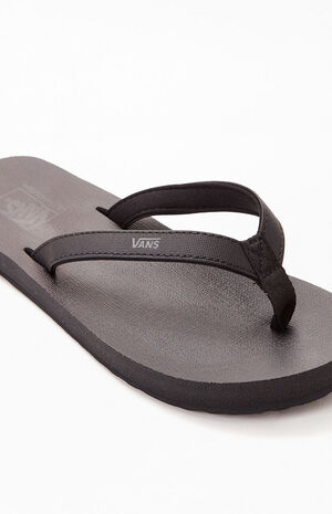 vans sandals pacsun