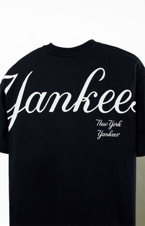 NY Yankees Oversized T-Shirt image number 4